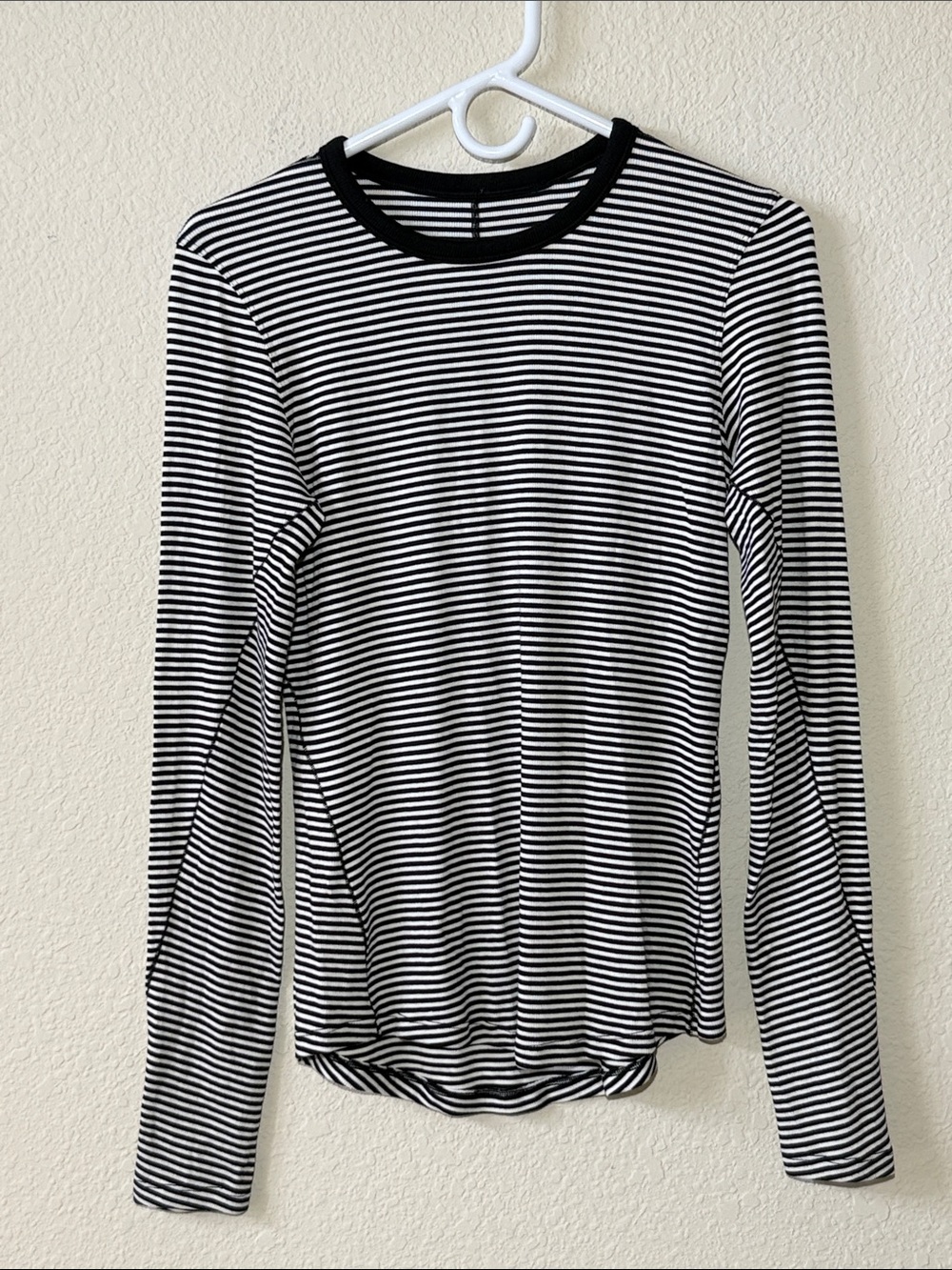 Lululemon Hold Tight Long-Sleeve Shirt - Picture 3 of 7